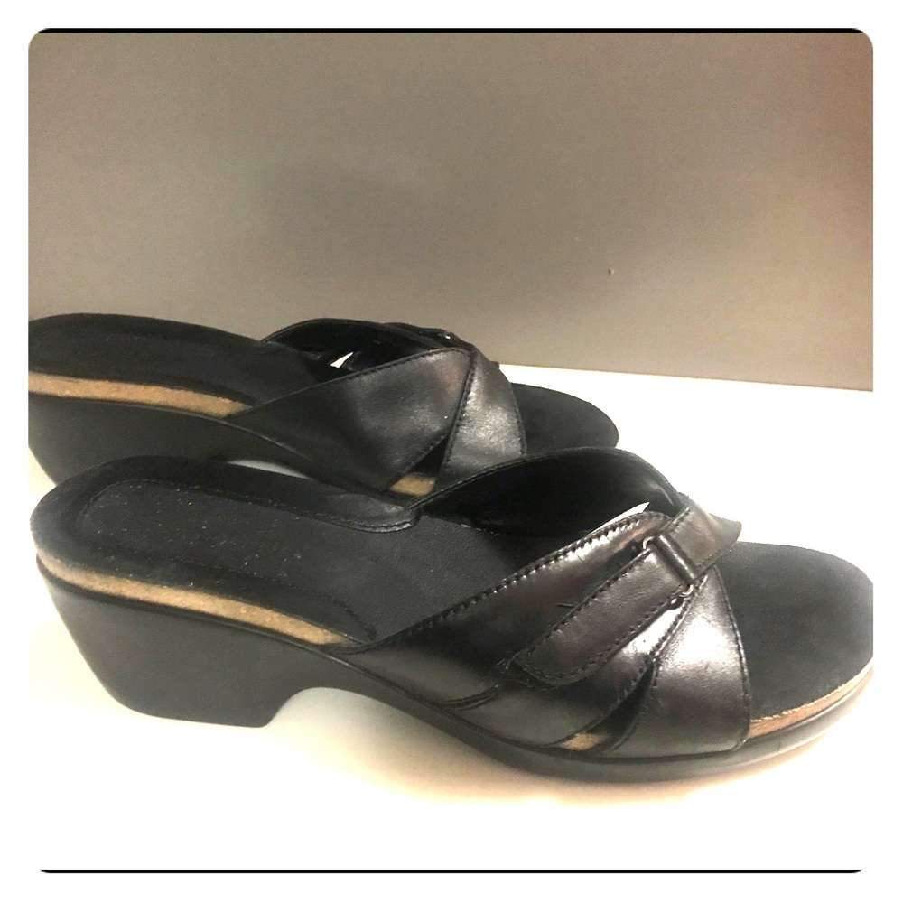 Easy spirit sandals